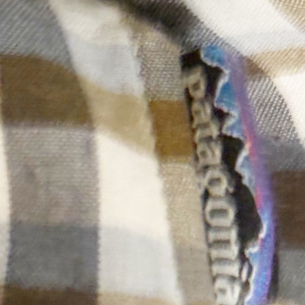 Patagonia M's Long-Sleeved Fezzman Shirt sz. Large - Picture 5 of 5